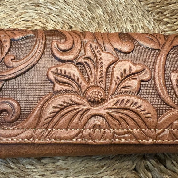 New Born Tooled Floral Leather Wallet - Brown - Picture 3 of 8